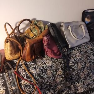 Stylish Black Fringe Crossbody Bag